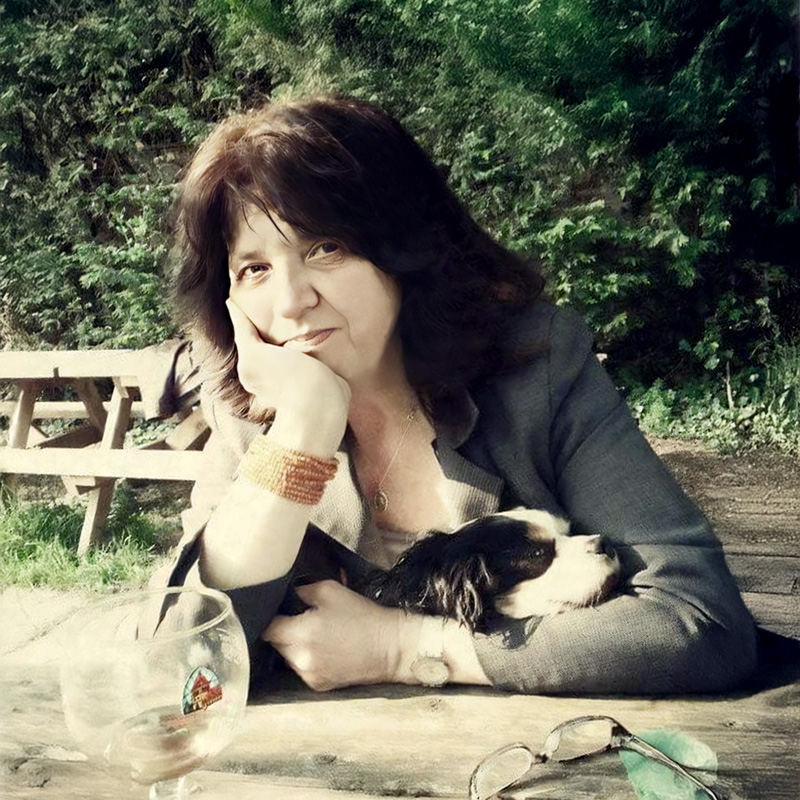 Artist Basia Domzal-Karpowicz paints rich, colorful, unique animal portraits